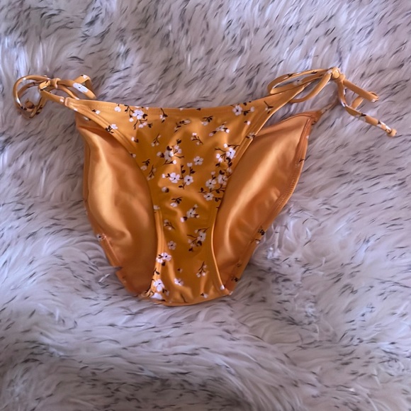 Xhilaration Other - 🌵/ Floral Tie Bikini Bottoms